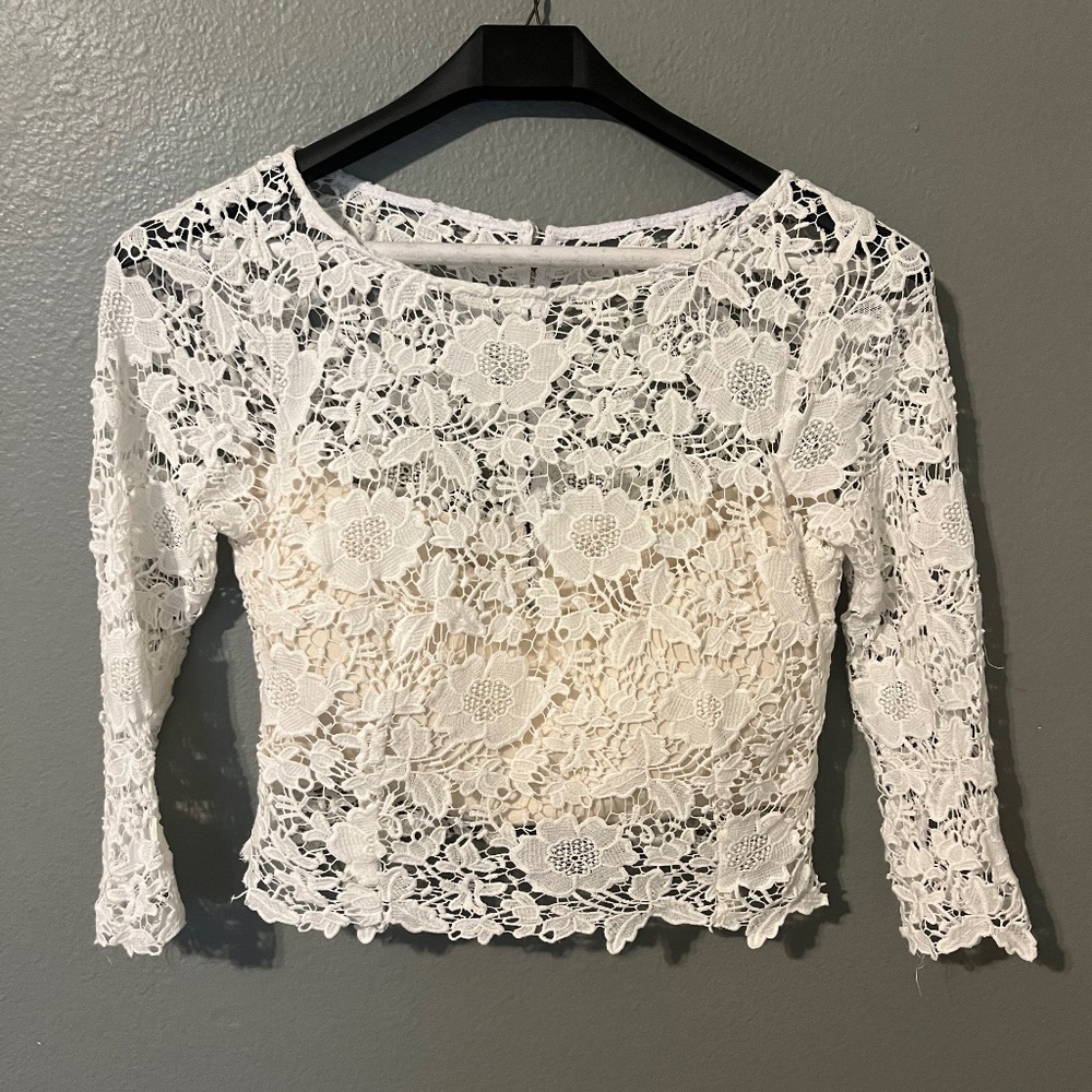 Pure Magnolia ‘Poppy’ Bridal Lace Topper Sustainable Handmade in Canada